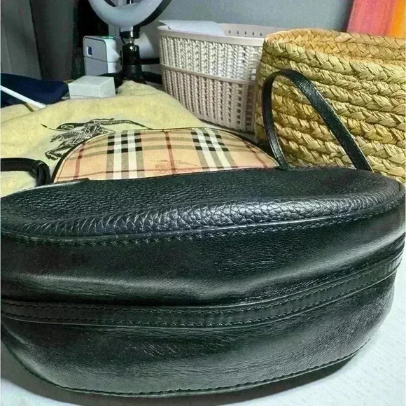 BURBERRY Haymarket Check MaydownCrossbody Bag Black - Picture 11 of 15